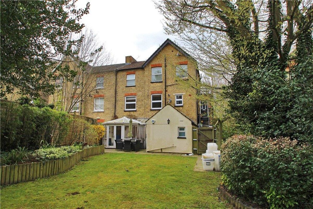 flat for sale in Granville Road, Sevenoaks, Kent, TN13 SEV170056