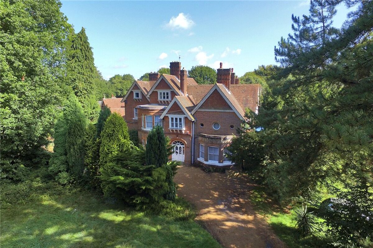 house for sale in Seven Mile Lane, Mereworth, Kent, TN15 SEV170203