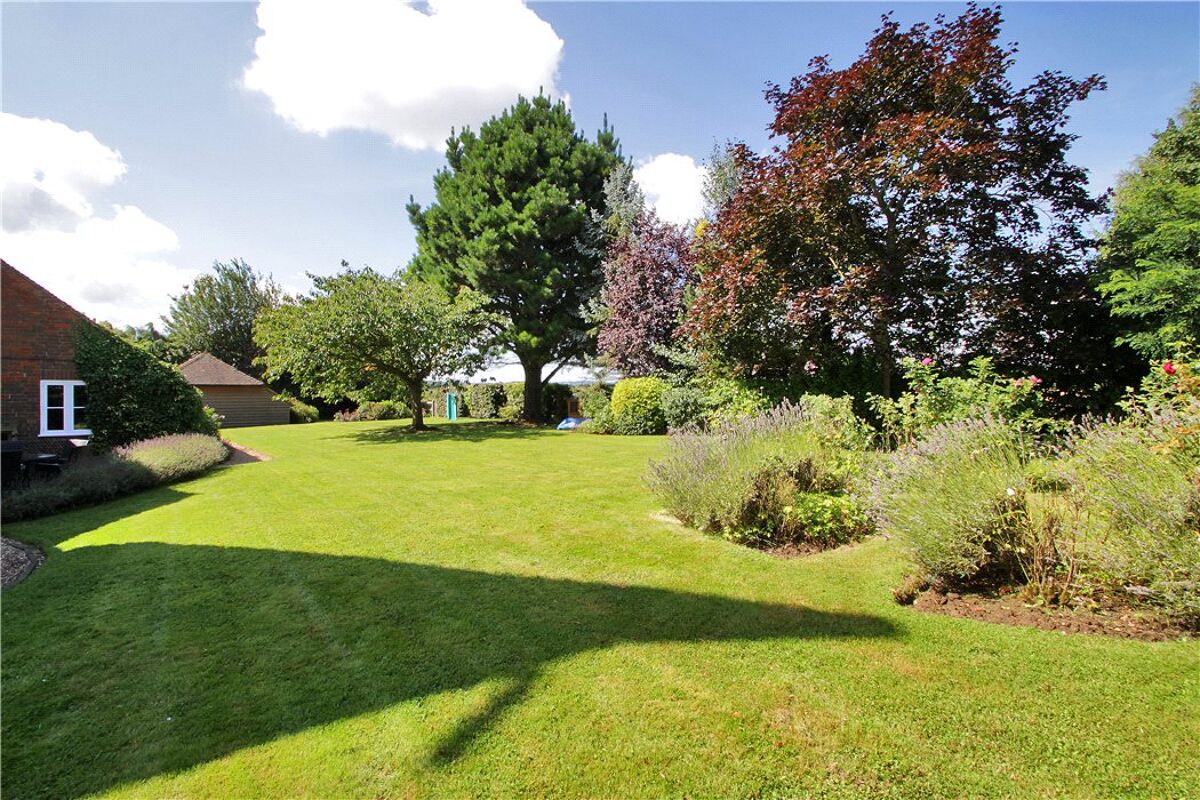 house for sale in Hartlake Road, Golden Green, Tonbridge, Kent, TN11