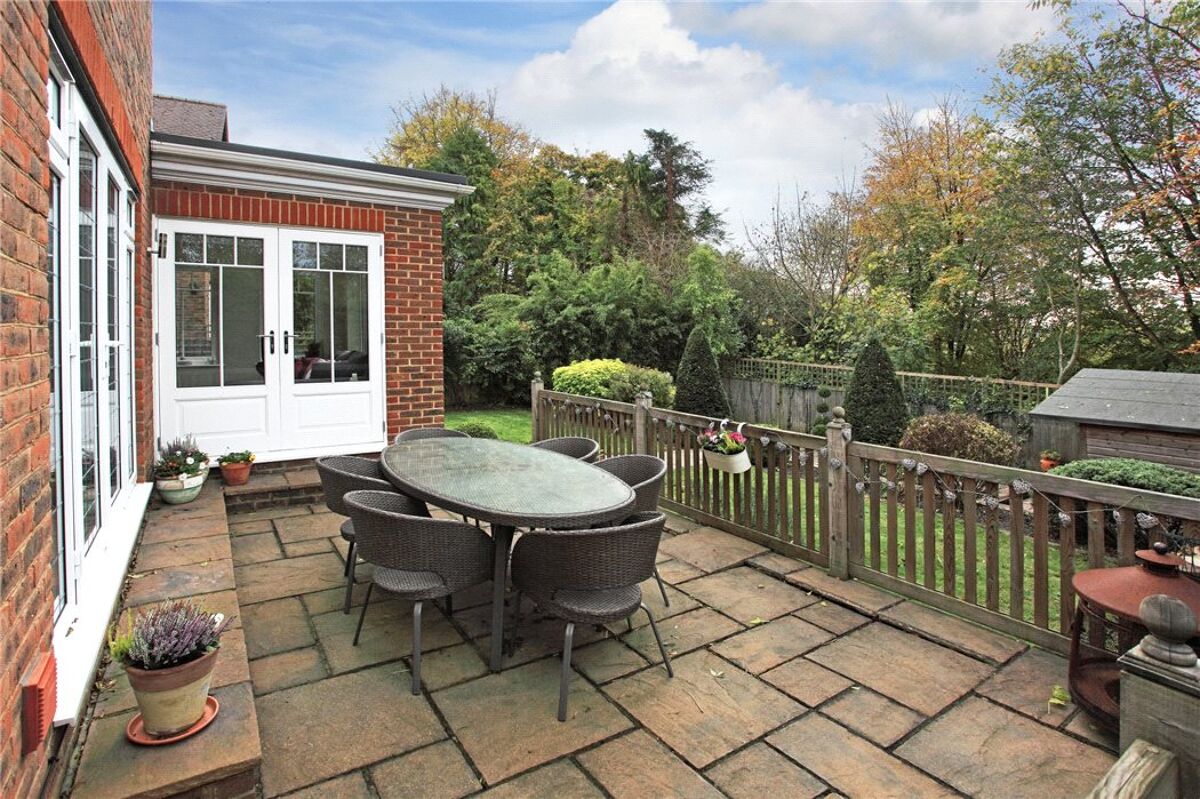 house for sale in Whitebeam Close, Kemsing, Sevenoaks, Kent, TN15