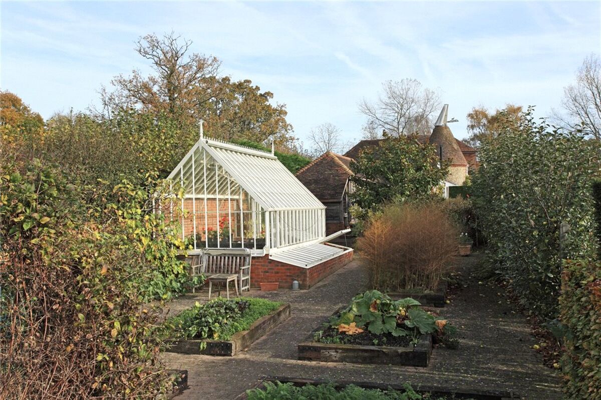 house for sale in Crumps Lane, Maidstone, Kent, ME17