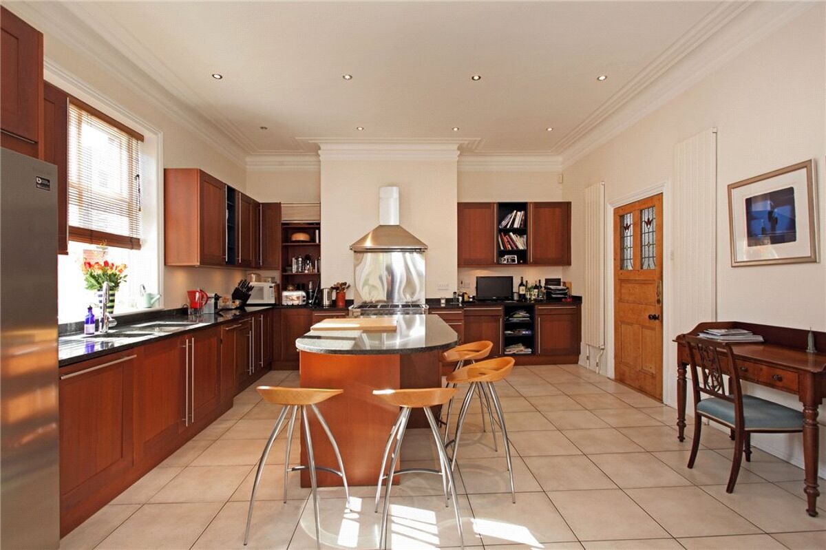 house for sale in Vine Court Road, Sevenoaks, Kent, TN13 SEV180043