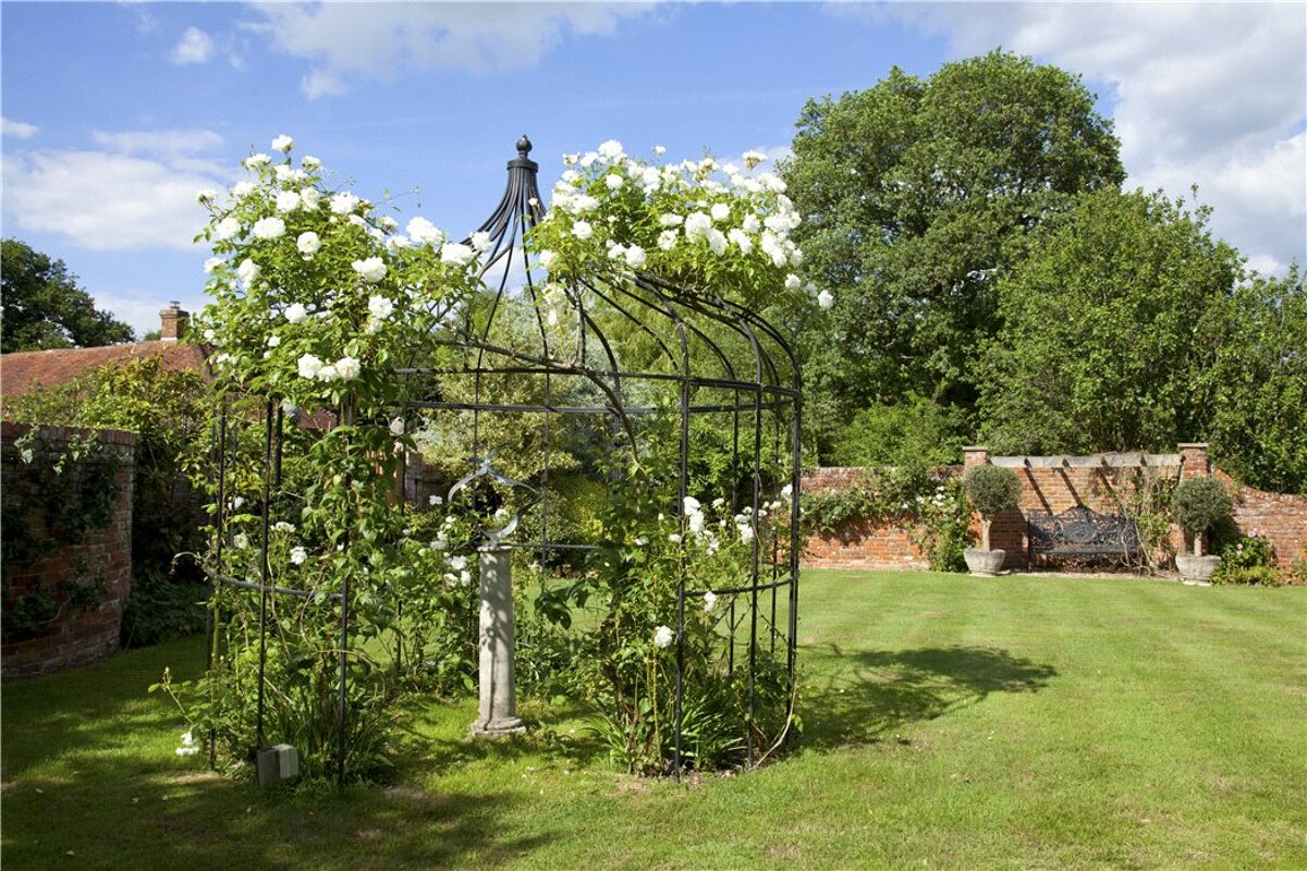 house for sale in Ashes Lane, Hadlow, Tonbridge, TN11 SEV180082