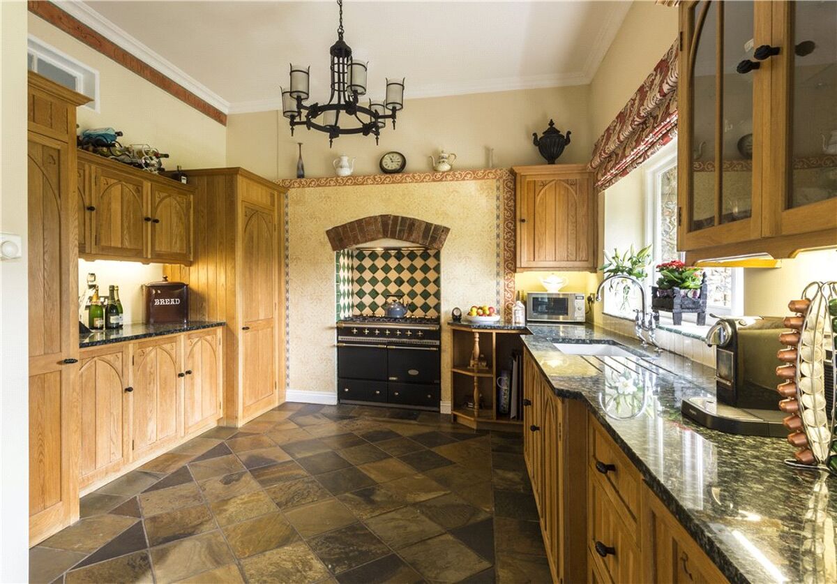 house for sale in Woodlands, Sevenoaks, Kent, TN15 SEV180129 Knight