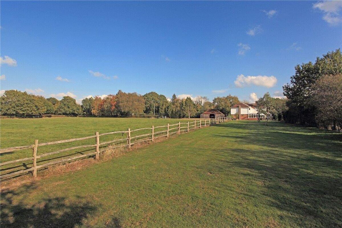 house for sale in Crumps Lane, Maidstone, Kent, ME17