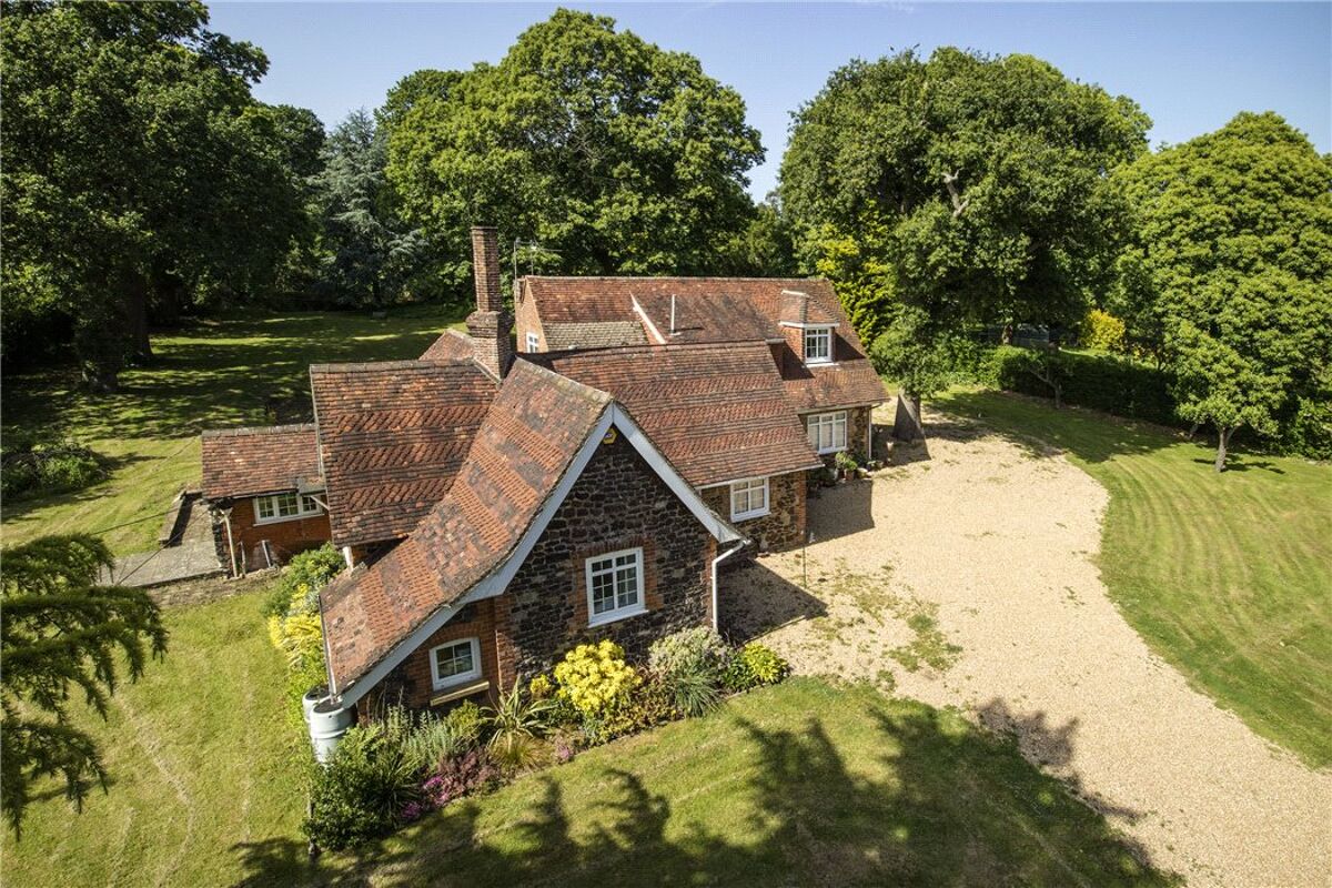 house for sale in Comp Lane, Platt, Sevenoaks, TN15 SEV180358