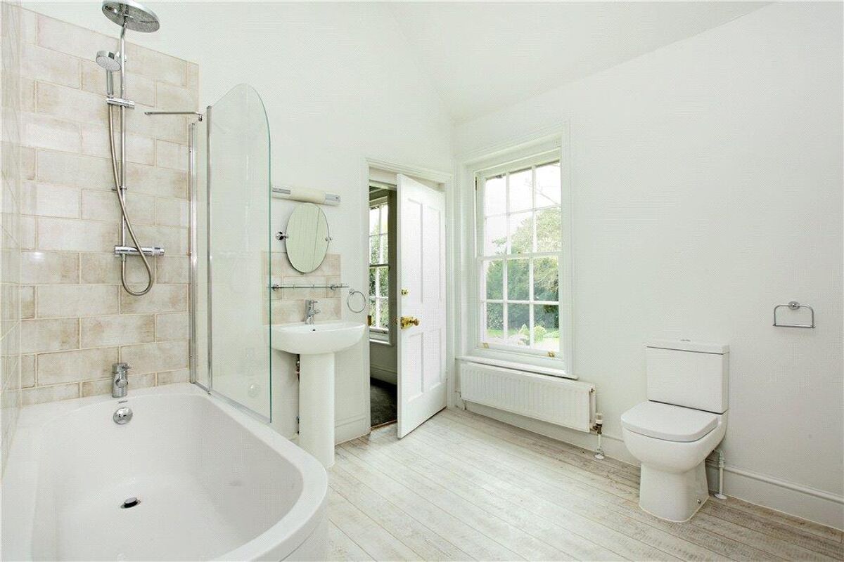 house for sale in Hadlow Road, Tonbridge, Kent, TN11 SEV180360 Knight Frank