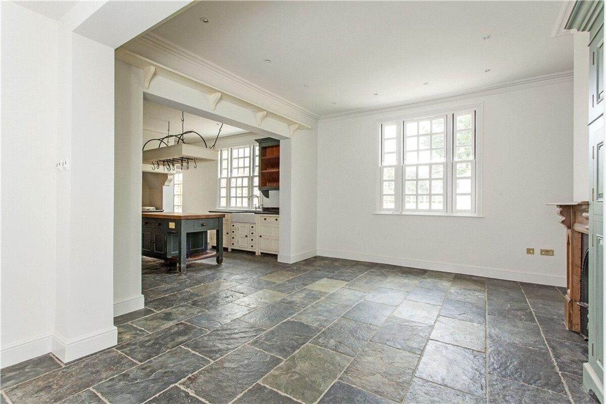 house for sale in Hadlow Road, Tonbridge, Kent, TN11 SEV180360 Knight Frank