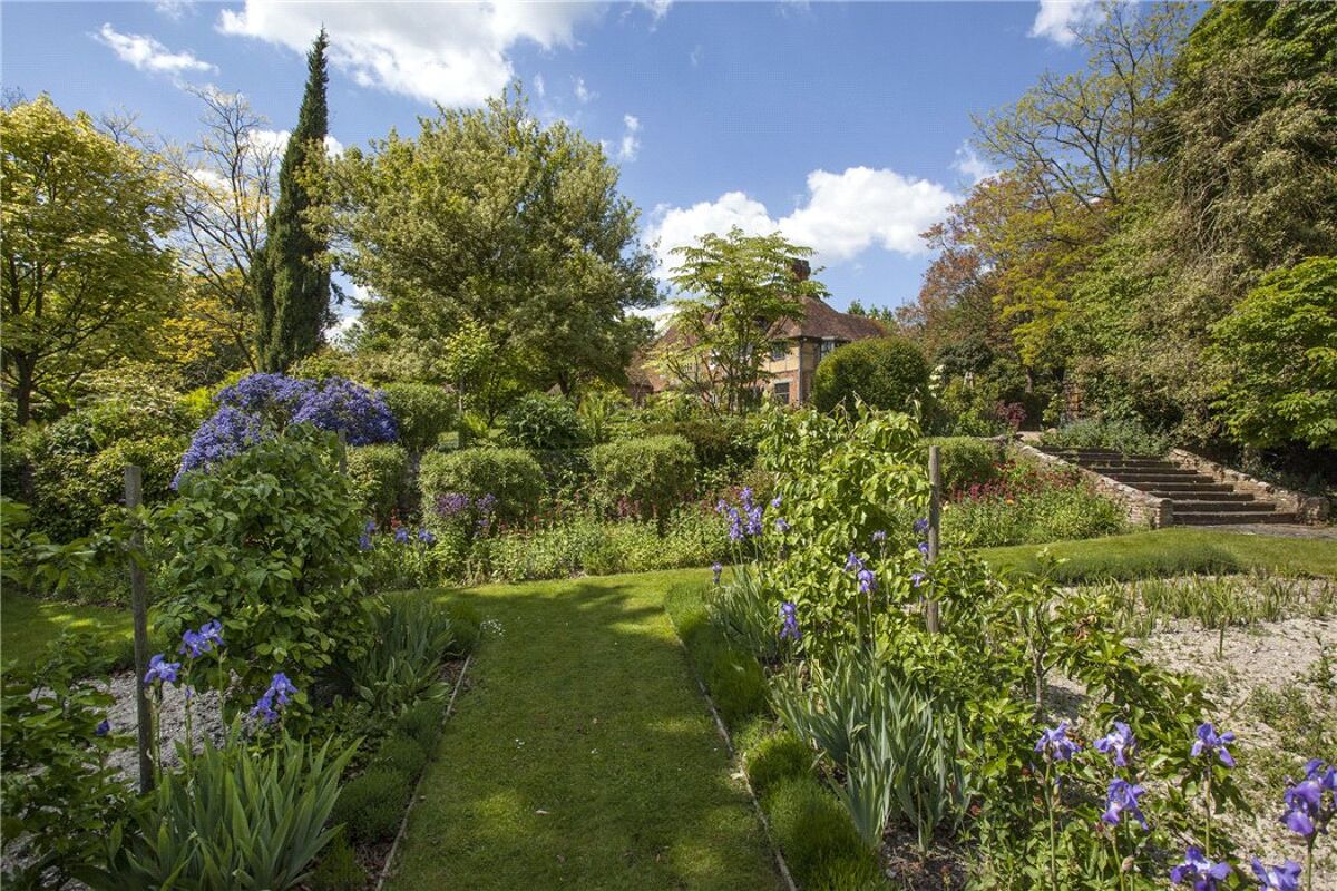 house for sale in Pilgrims Way, Thurnham, Maidstone, Kent, ME14