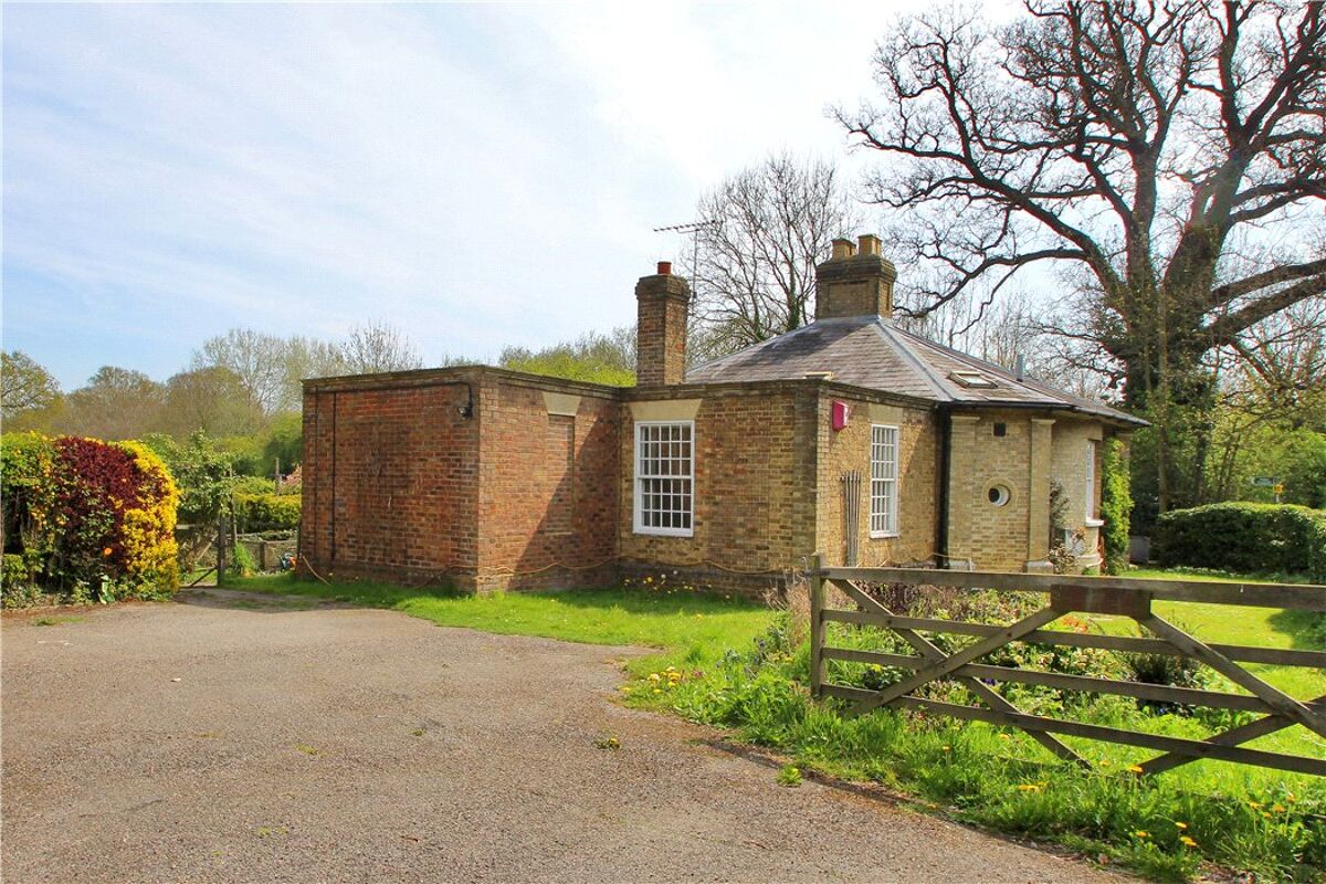 bungalow for sale in London Road, Dunton Green, Sevenoaks, Kent, TN13