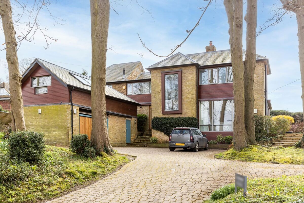 house for sale in Vicarage Lane, East Farleigh, Maidstone, Kent, ME15