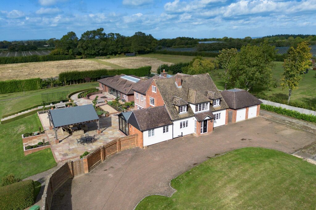 Image of Pleasure House Lane, Sutton Valence, Maidstone, Kent, ME17