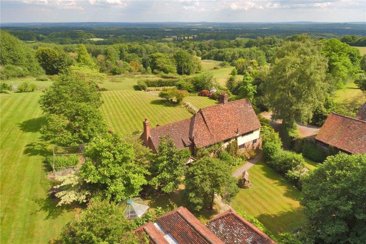 house for sale in Scords Lane, Toys Hill, Westerham, TN16 SEV190185