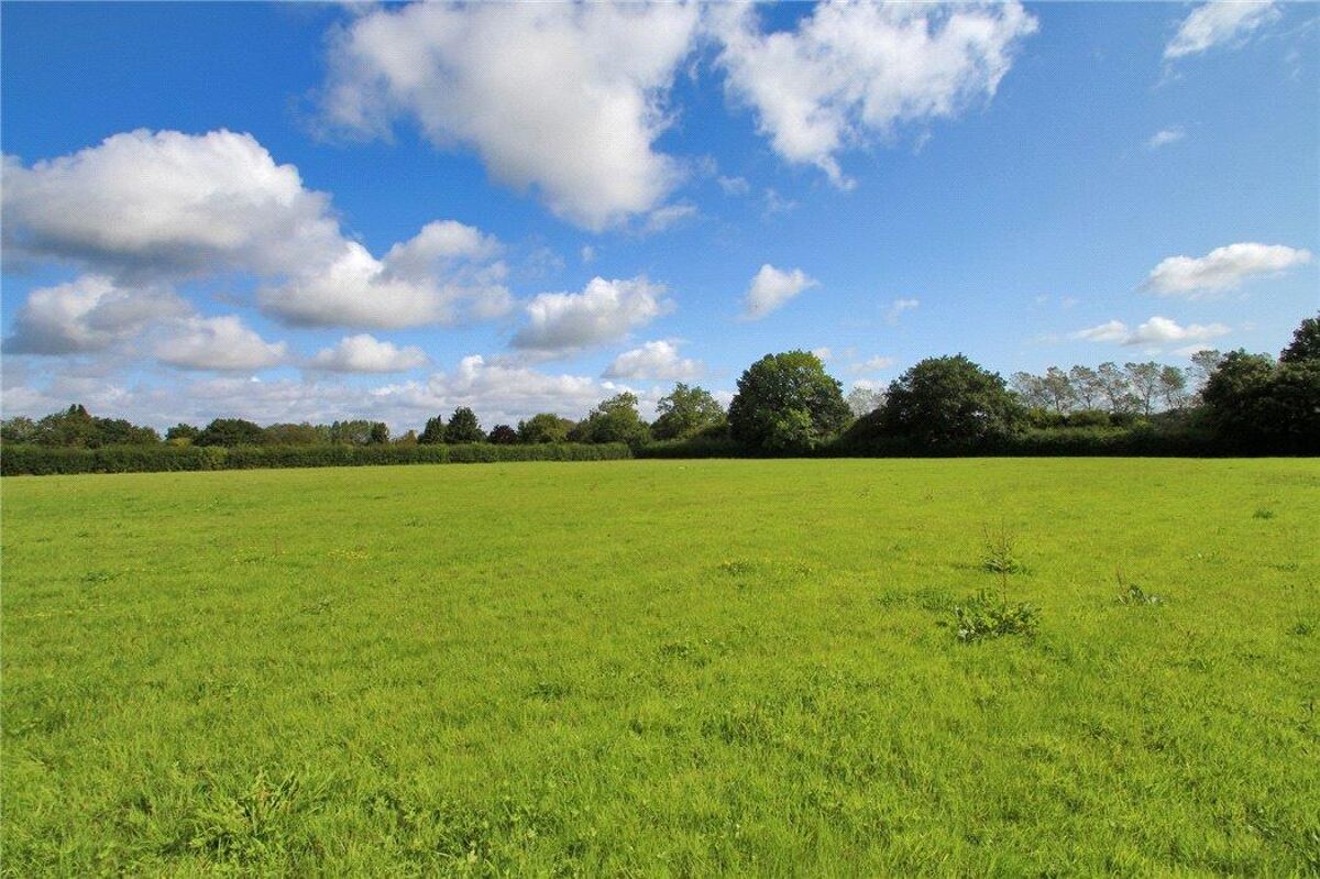 bungalow for sale in Cotmans Ash Lane, Kemsing, Sevenoaks, Kent, TN15