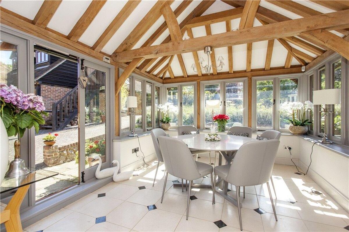 house for sale in St. Leonards Street, West Malling, ME19 SEV190239 Knight Frank house for sale in St. Leonards Street, West Malling, ME19 SEV190239 Knight Frank