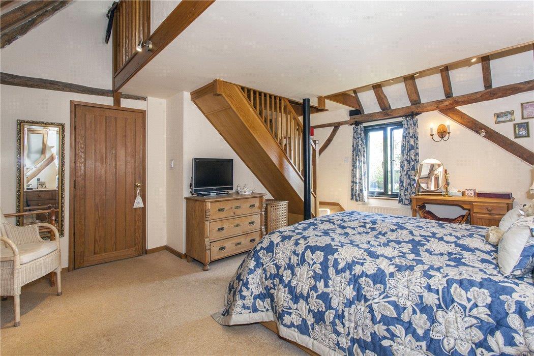 house for sale in Mereworth Farm, Laddingford, Maidstone, Kent, ME18