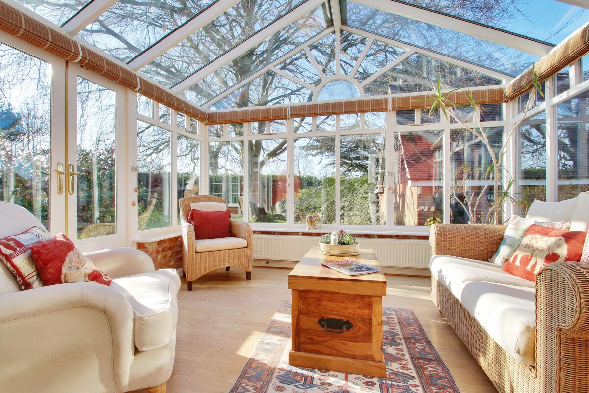 house for sale in Yardley Park Road, Tonbridge, Kent, TN9 SEV190332