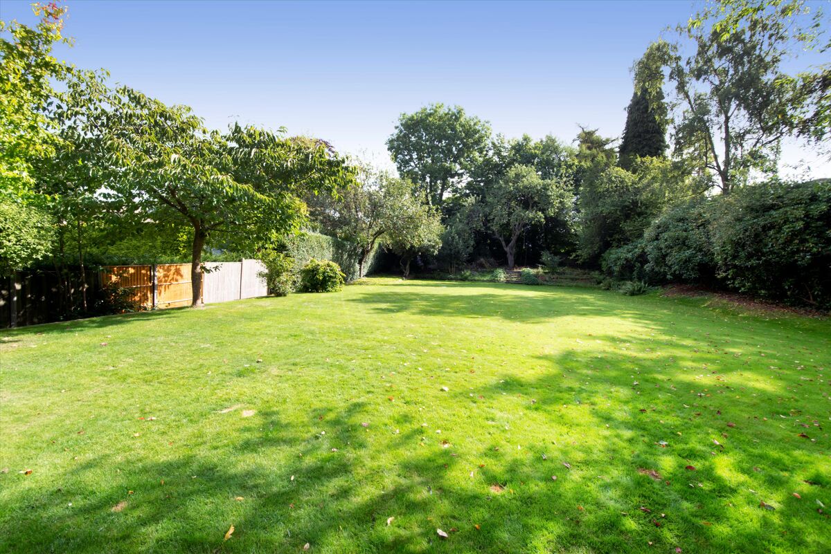 Inmueble en venta - Burntwood Road, Sevenoaks, Kent, TN13 | Knight Frank