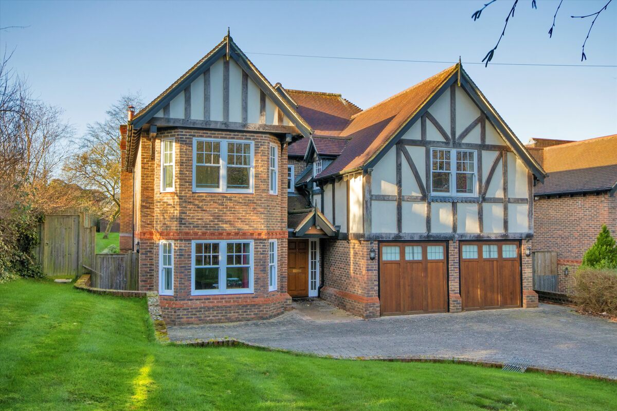 house for sale in Shenden Way, Sevenoaks, Kent, TN13 SEV200013