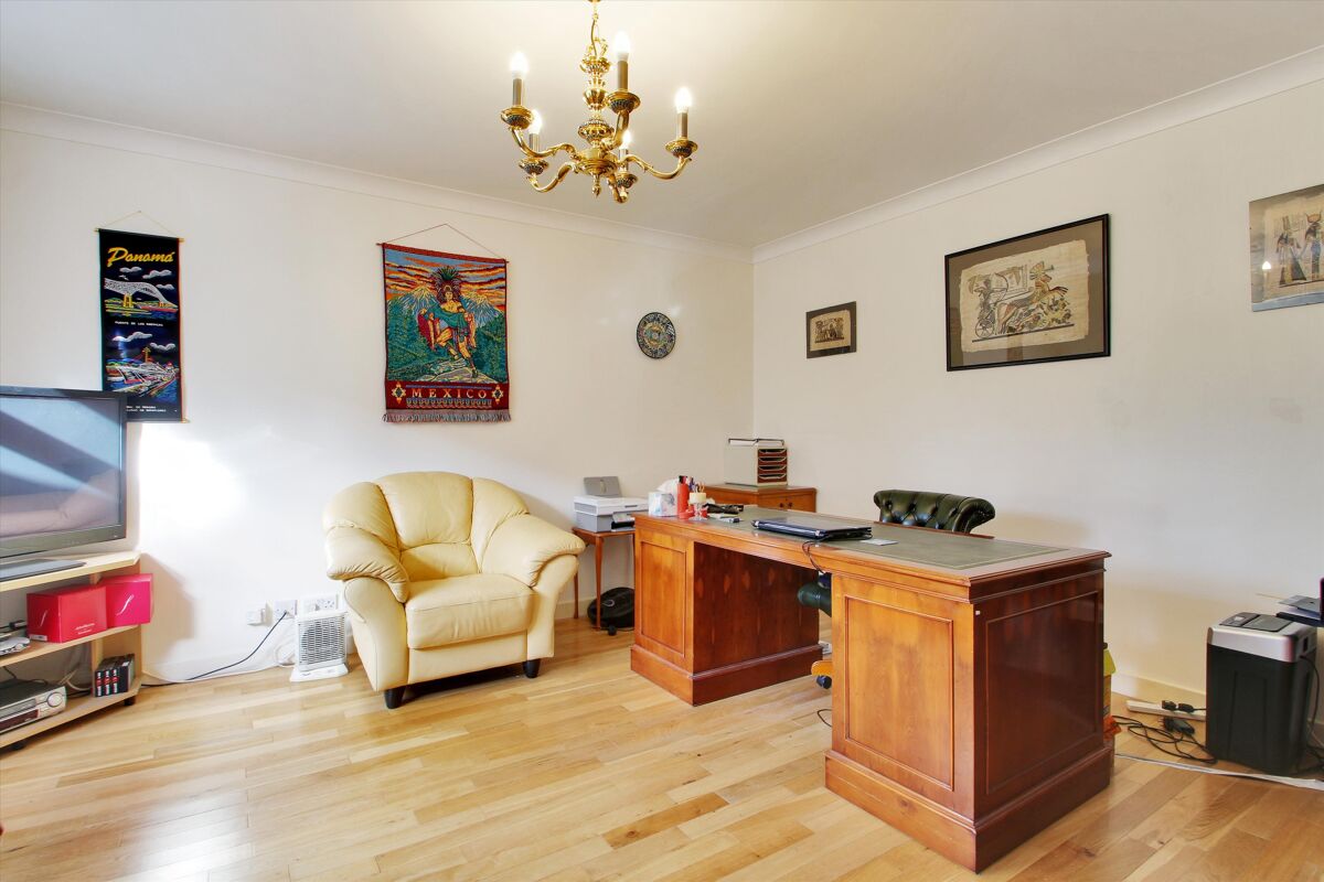 house for sale in Manor Drive, Hartley, Longfield, Kent, DA3 SEV200026 Knight Frank