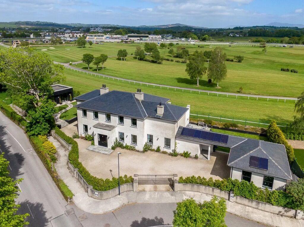 Image of One Castle Drive, Ross Road, Killarney, County Kerry, V93 H1FX