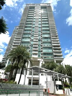 Picture of 3 bedroom condominium for sale.