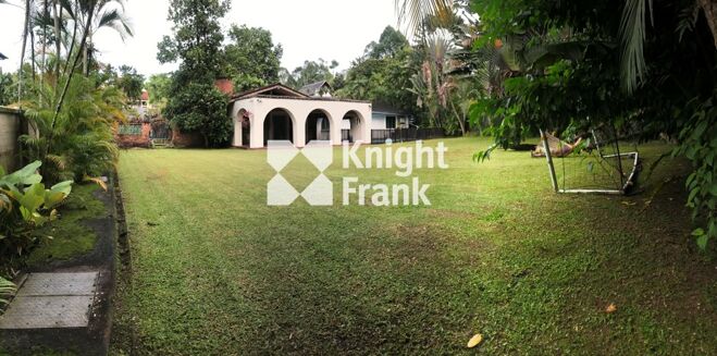Picture of Good Class Bungalow for sale.