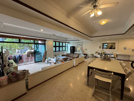 Picture of 4 bedroom condominium for sale.
