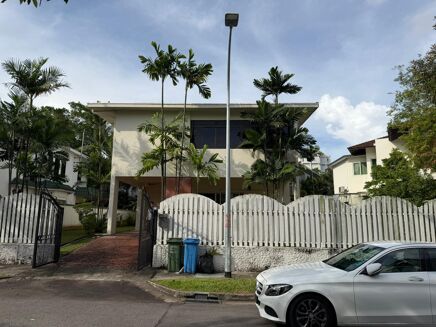 Picture of 4 bedroom house for sale.