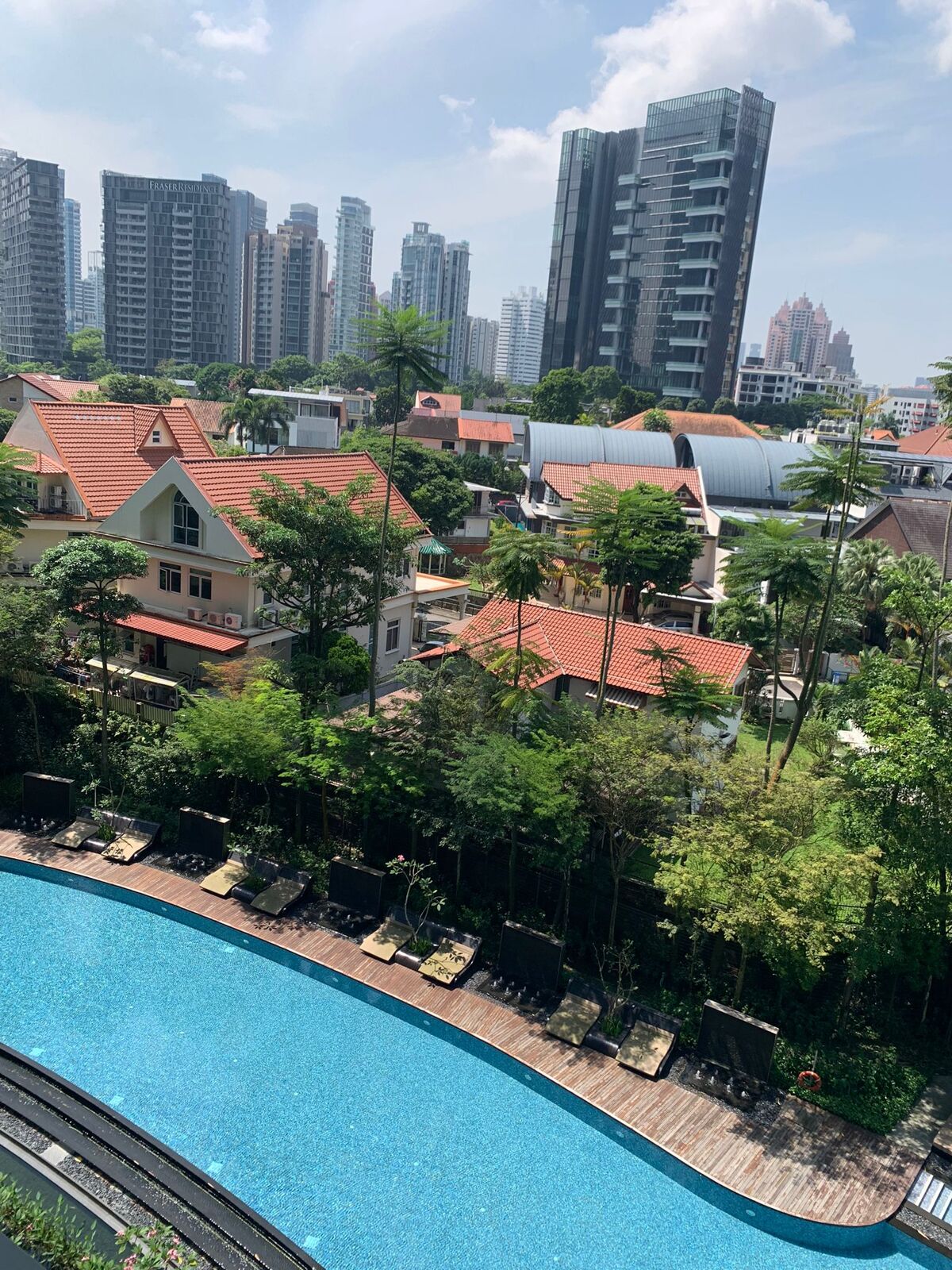 condominium for sale in 31 Tomlinson Heights - sgrestomlinsonheights