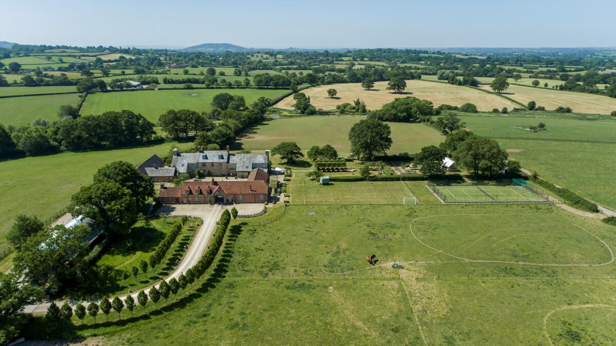 house for sale in East Knoyle, Salisbury, Wiltshire, SP3 SHE012049016