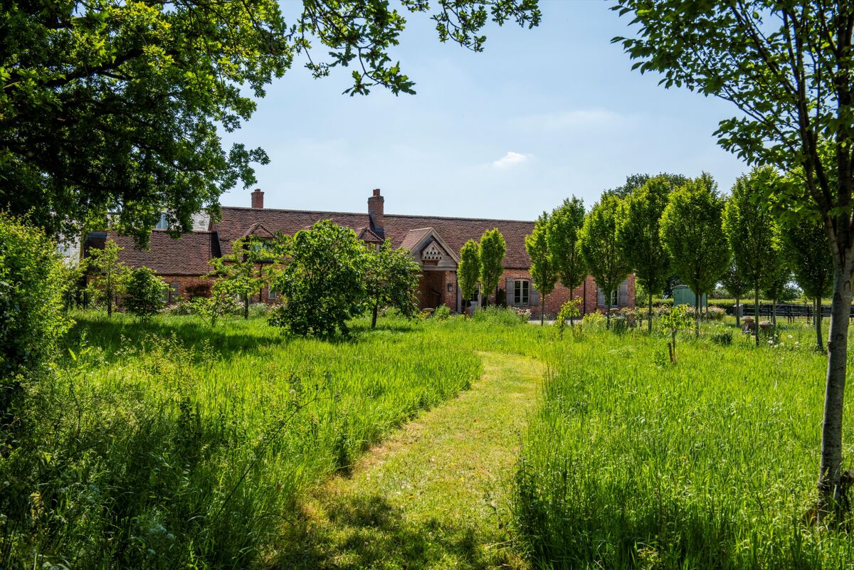 house for sale in East Knoyle, Salisbury, Wiltshire, SP3 SHE012049016