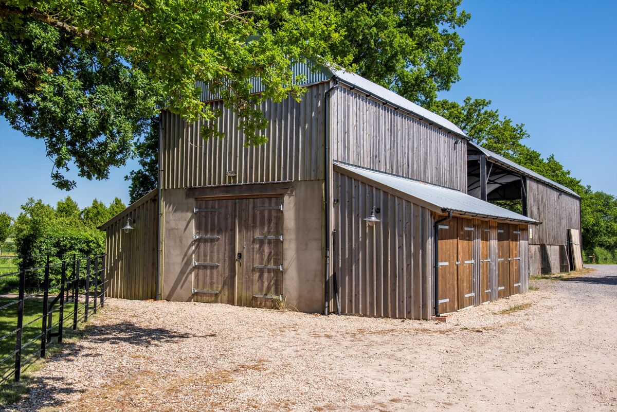 house for sale in East Knoyle, Salisbury, Wiltshire, SP3 SHE012049016