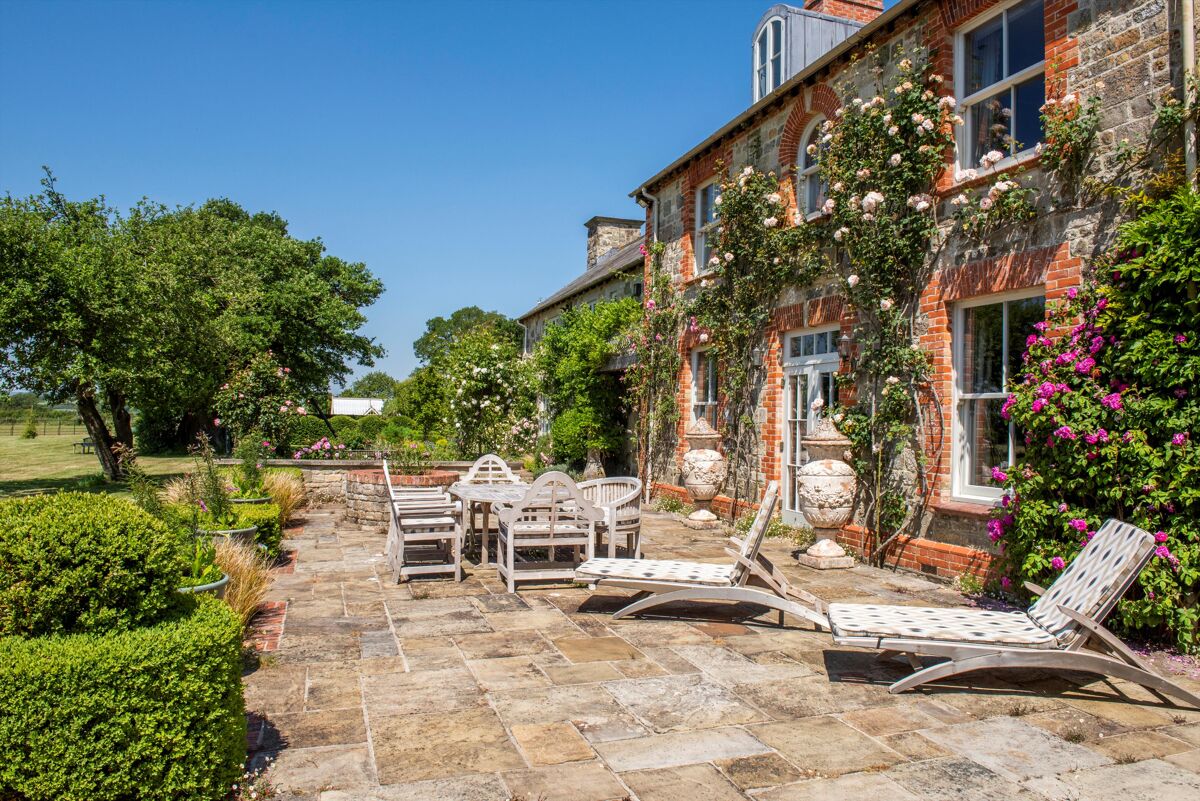 house for sale in East Knoyle, Salisbury, Wiltshire, SP3 SHE012049016