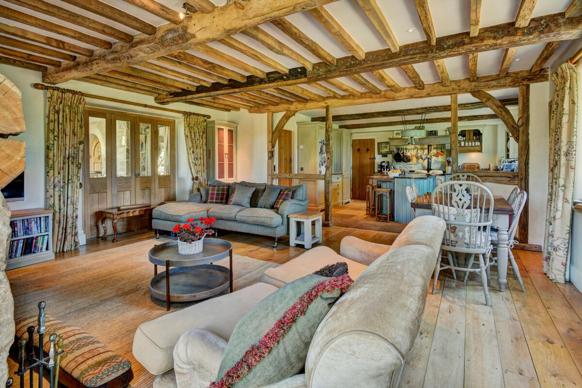 house for sale in East Knoyle, Salisbury, Wiltshire, SP3 SHE012049016