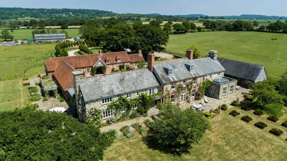 house for sale in East Knoyle, Salisbury, Wiltshire, SP3 SHE012049016