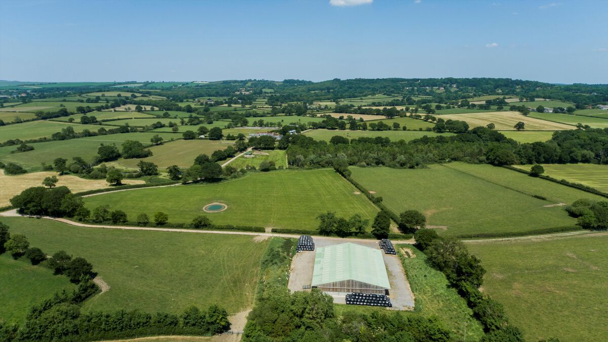 house for sale in East Knoyle, Salisbury, Wiltshire, SP3 SHE012049016