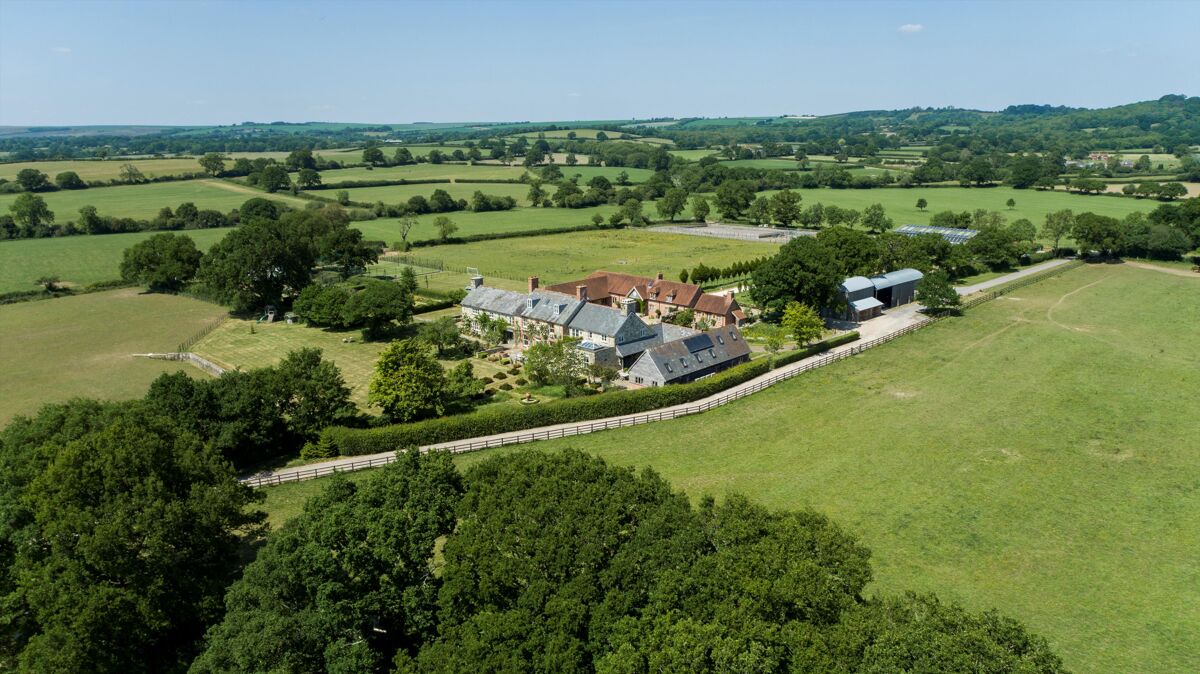 house for sale in East Knoyle, Salisbury, Wiltshire, SP3 SHE012049016