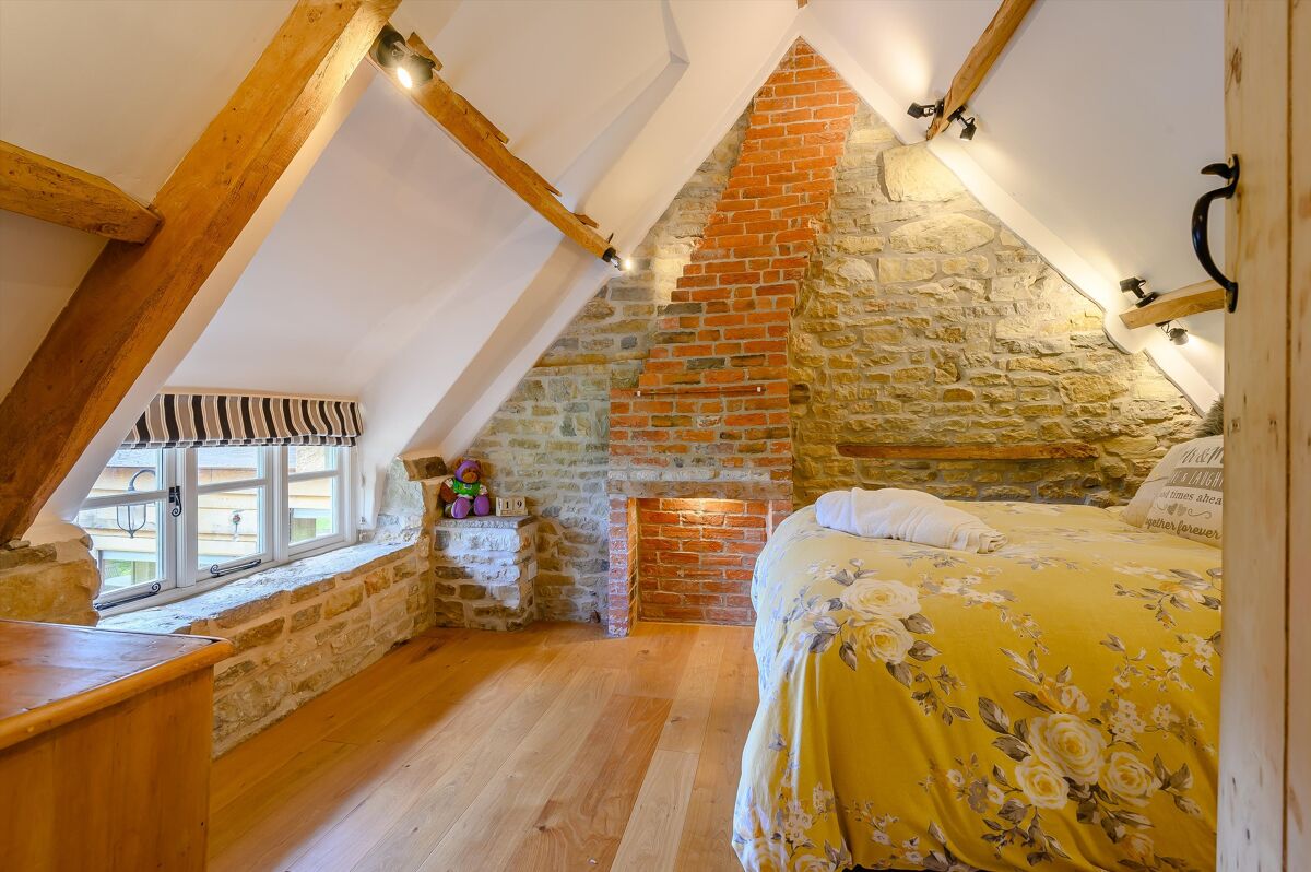 Locksley Farmhouse is an extended 14th century country cottage with a