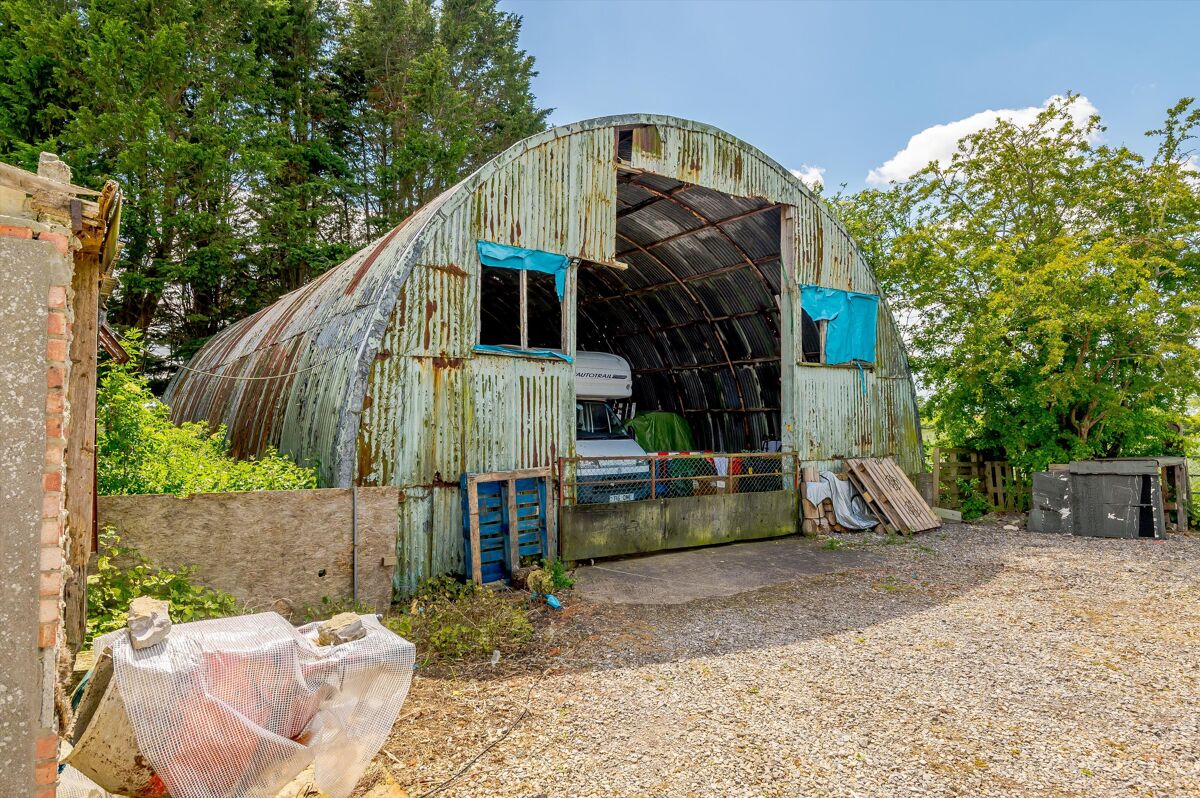Locksley Farmhouse is an extended 14th century country cottage with a