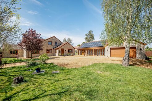 Picture of 5-6 bedroom house for sale.