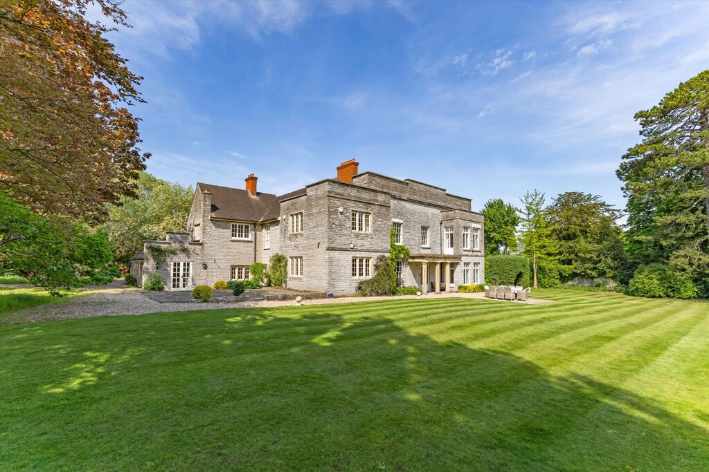 Image of Overleigh, Street, Somerset BA16