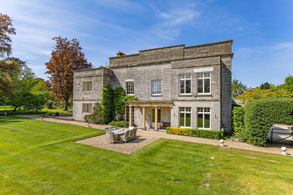 Image of Overleigh, Street, Somerset BA16