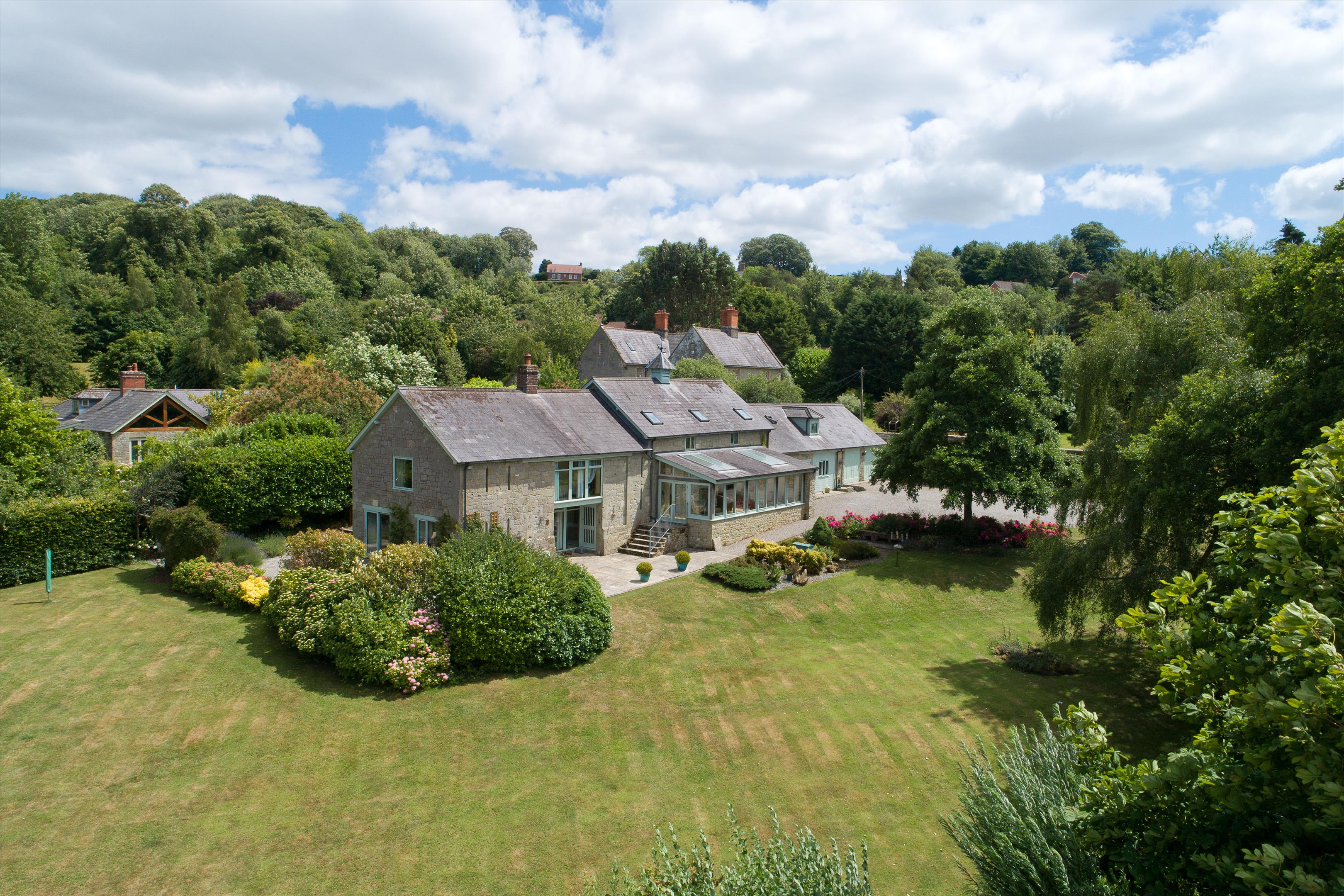 Knight Frank Property she012621679