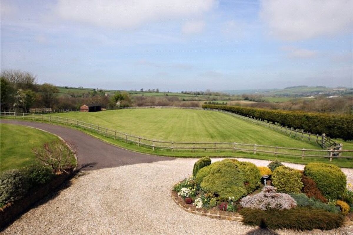 house for sale in Beaminster, Dorset, DT8 SHE120217 Knight Frank