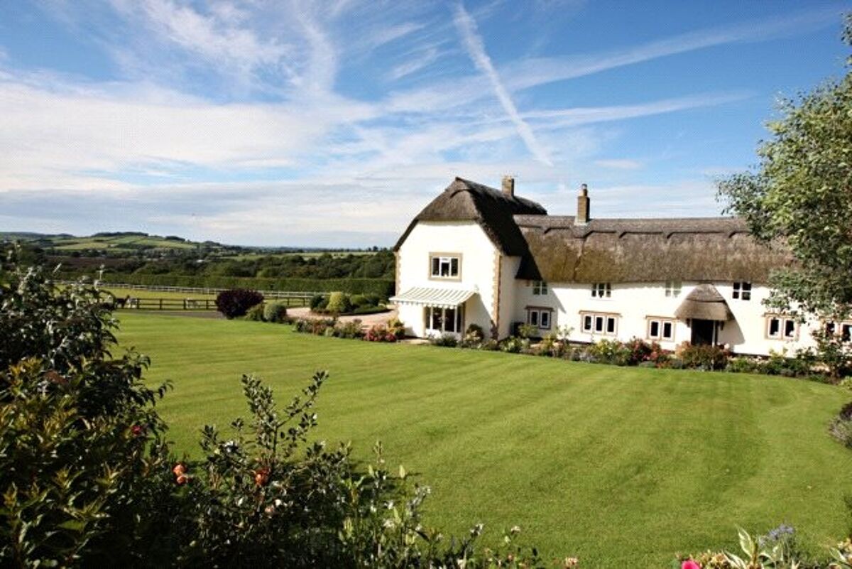 house for sale in Beaminster, Dorset, DT8 SHE120217 Knight Frank