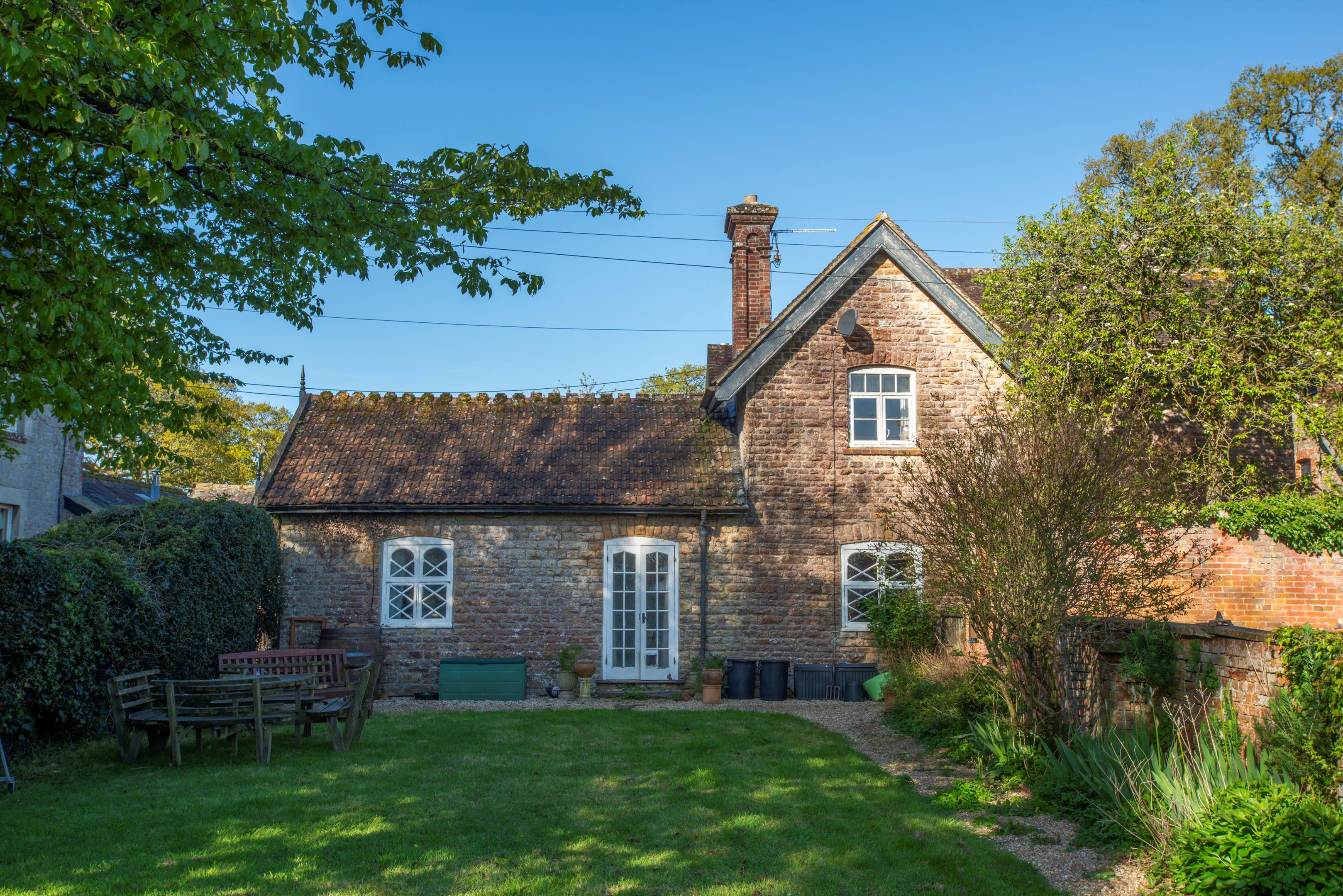 19.6 acres, Holwell, Sherborne, DT9, Dorset UKLandandFarms.co.uk