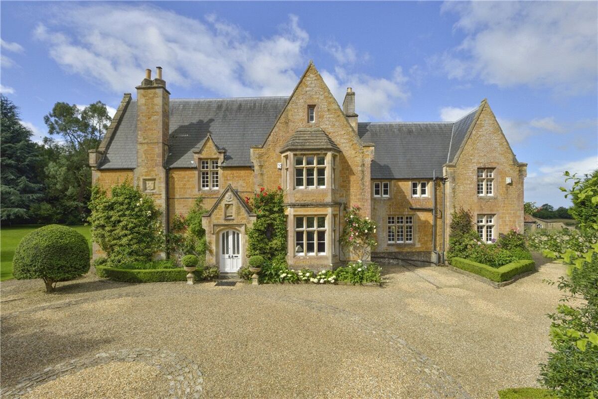 house for sale in Church Street, Castle Cary, Somerset, BA7 SHE150126