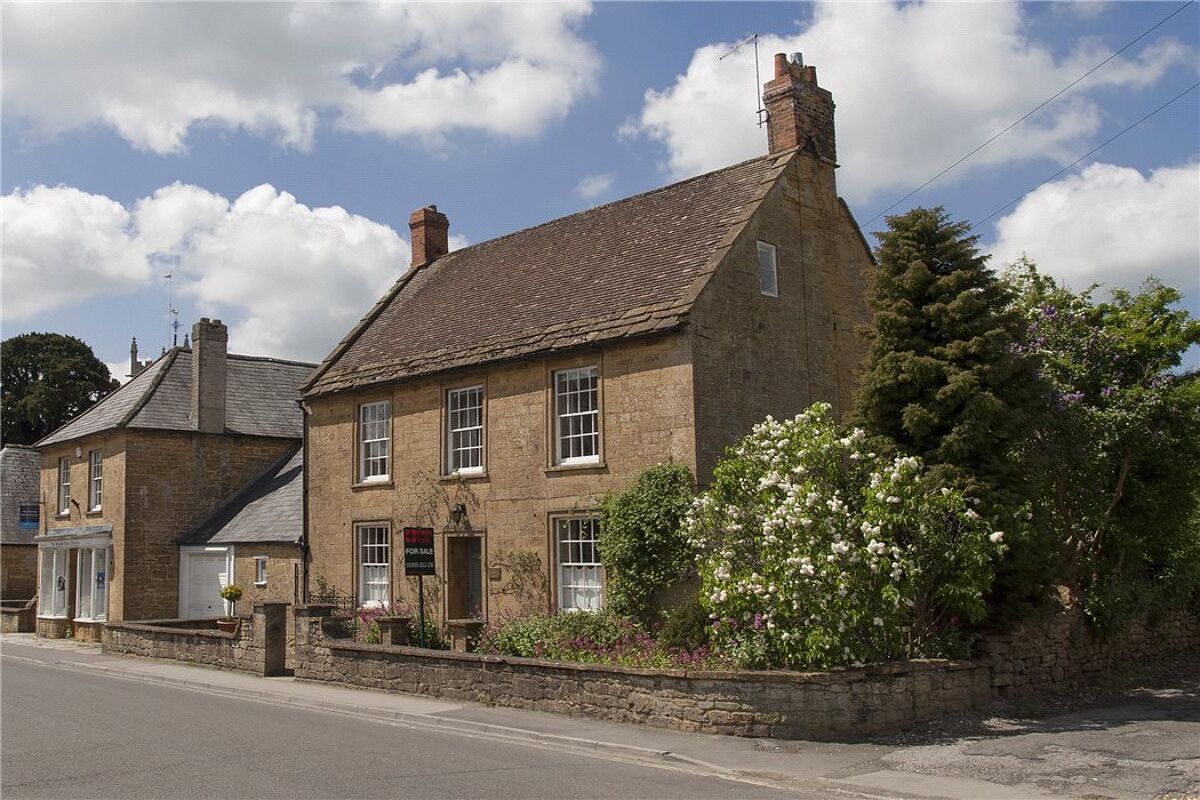 house for sale in Knuston Lodge, Church Street, Martock, Somerset, TA12