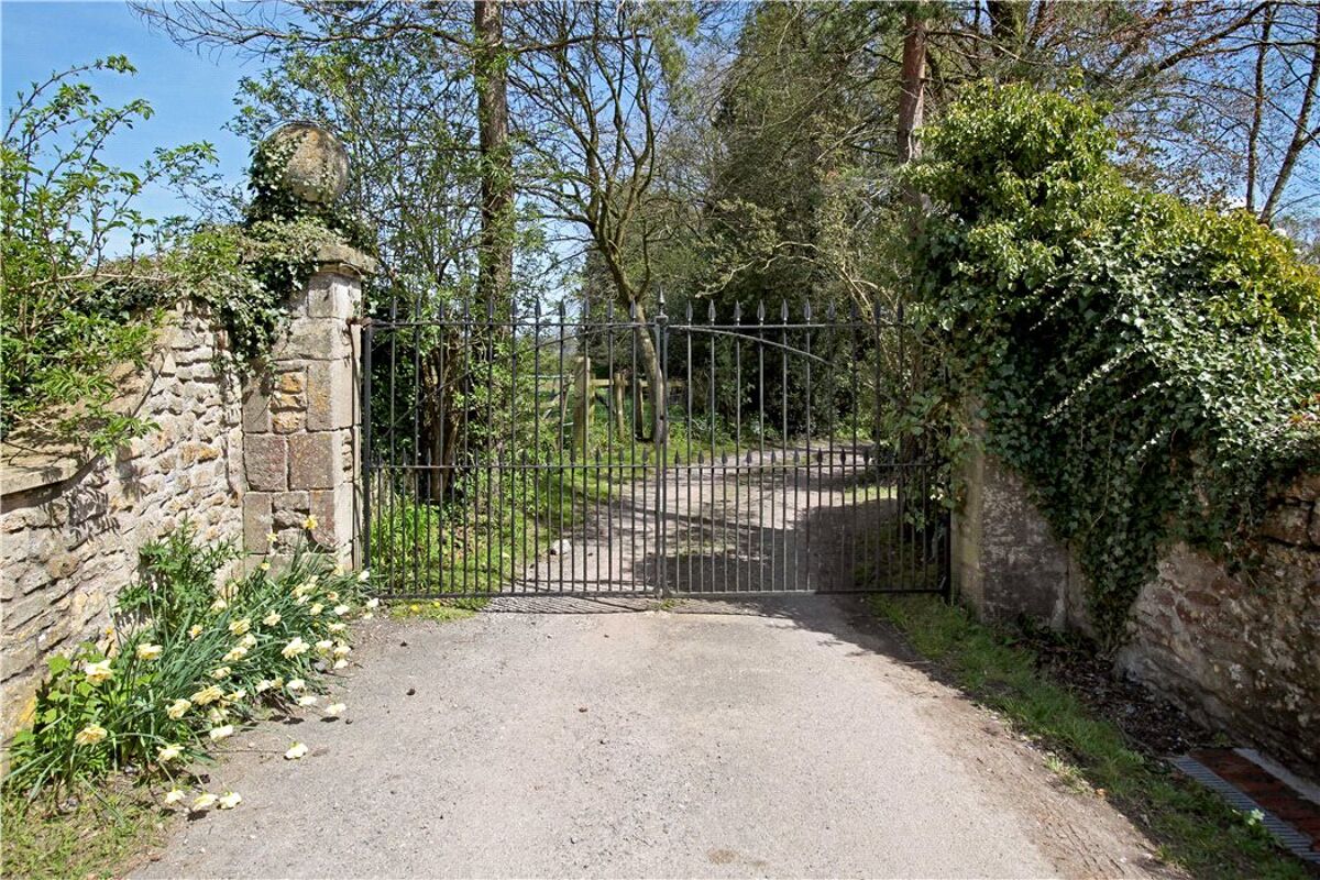 house for sale in Shepton Mallet, Somerset, BA4 SHE160053